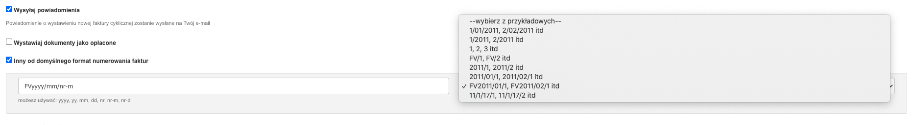 Ustawienia formatowania numeracji faktur z opcjami rozbudowanymi i polem na własne formaty.