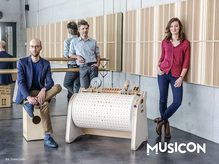 Zespół stojący za stworzeniem urządzenia Musicon
