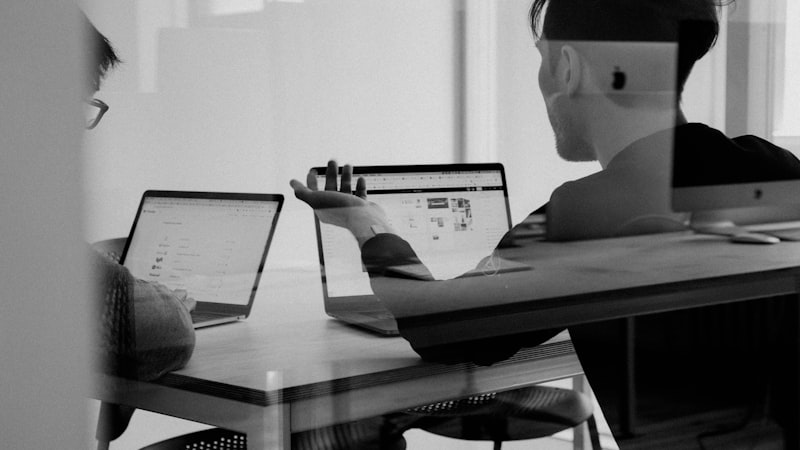 How to Choose a Helpdesk System for Your Company - 2026 Guide